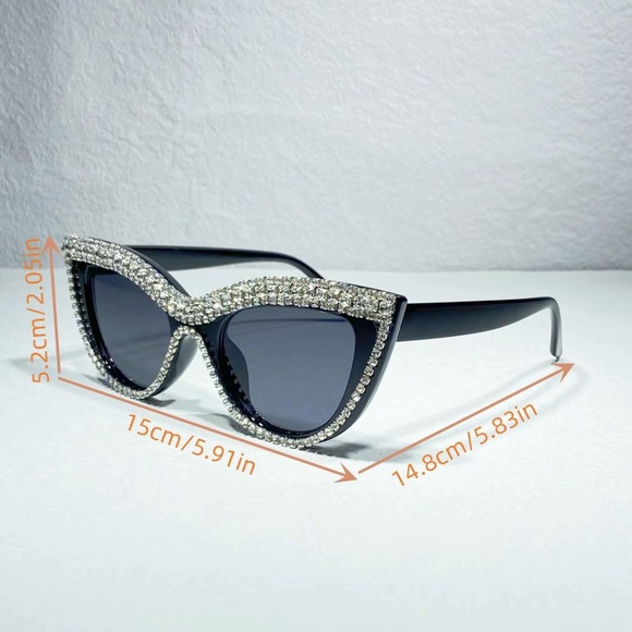 New Arrival Sunglasses “ Sparkle”🕶️ - Picture 8 of 8